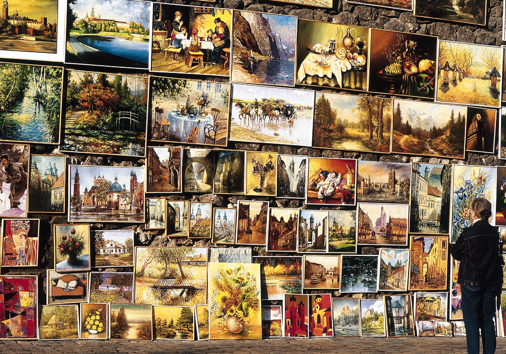 A stall selling paintings , Kraków